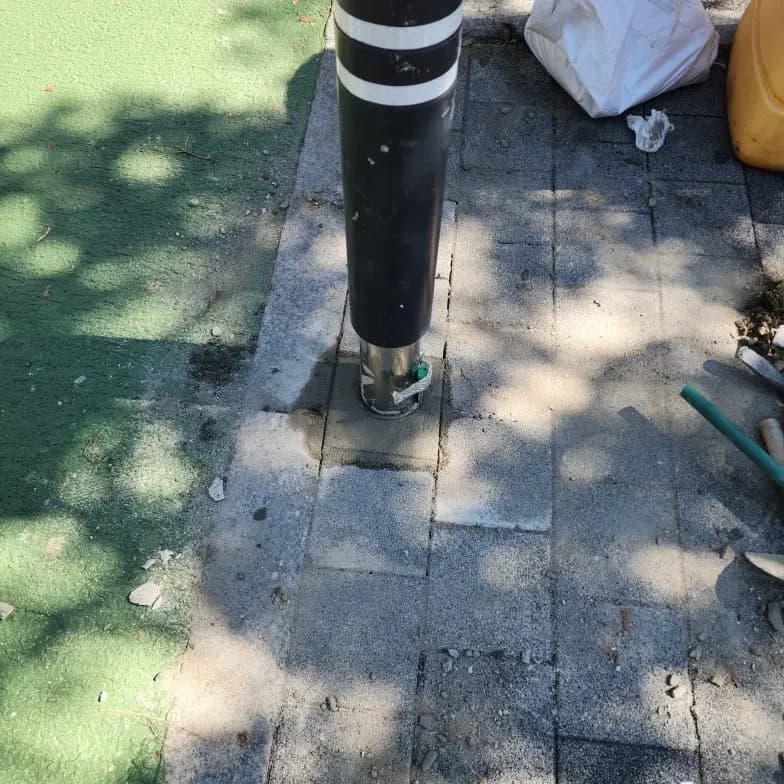 교통안전시설물 교체 · 보수 현장 사진